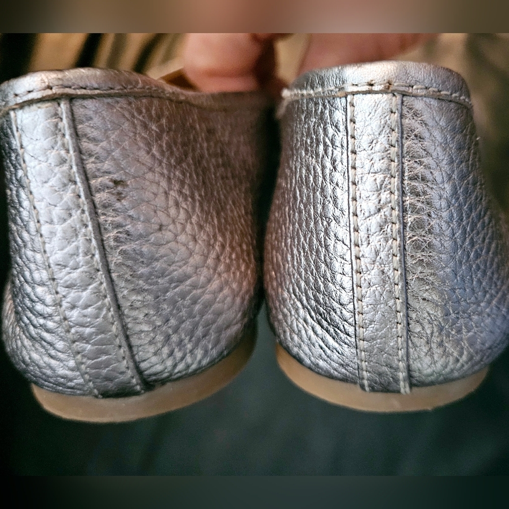 Tory Burch Silver 100% Leather Lowell Ballet Flats Sz 10M US - Picture 10 of 11